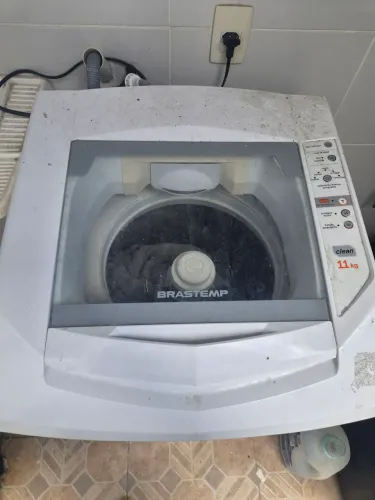 Máquina de lavar roupas brastemp 11 kilos funcionando
