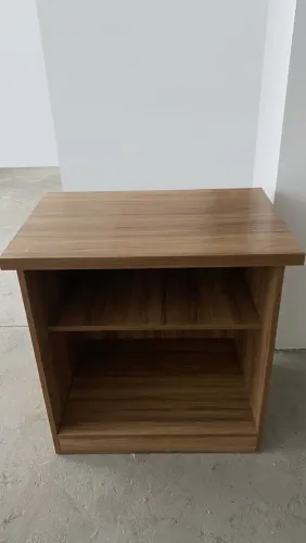 MESA LATERAL CABECEIRA