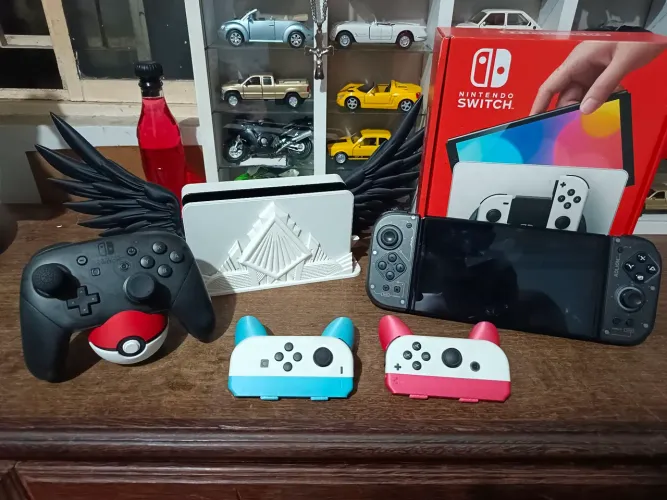 Nintendo switch OLED destravado semi-novo