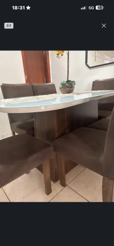 Mesa de jantar com ótimo estado  