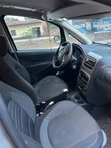 Fiat Idea Attractive 1.4 Fire Flex 8V 5P 2014
