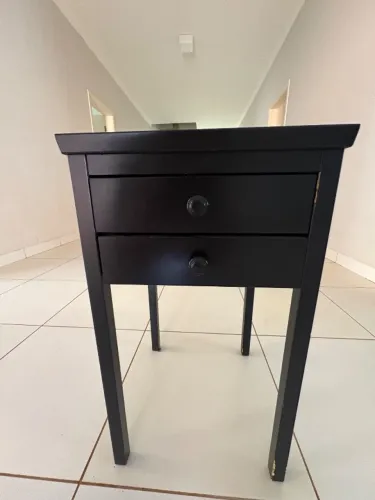 Criado-mudo Preto 2 Gavetas espaçosas- Estilo Tok&Stok / IKEA - Madeira maciça R$120 Pix