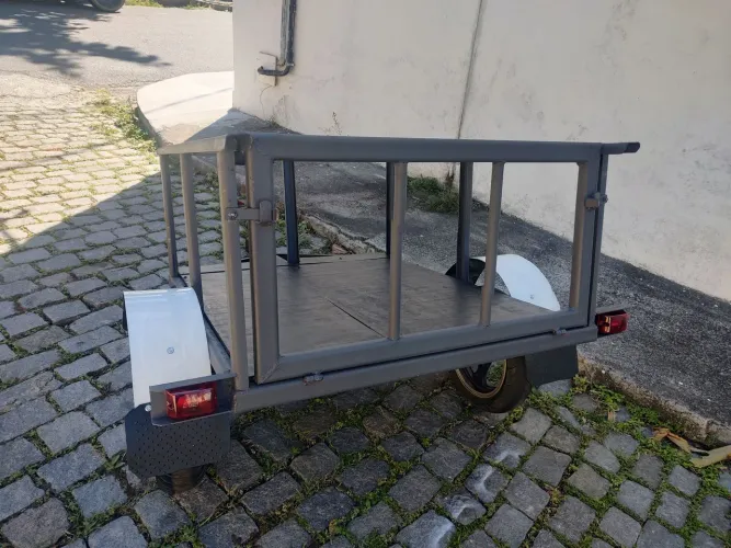 Carretinha moto ou carro 1m x 1.20