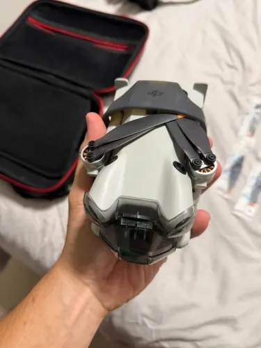 DJI MINI 4 pro sem uso