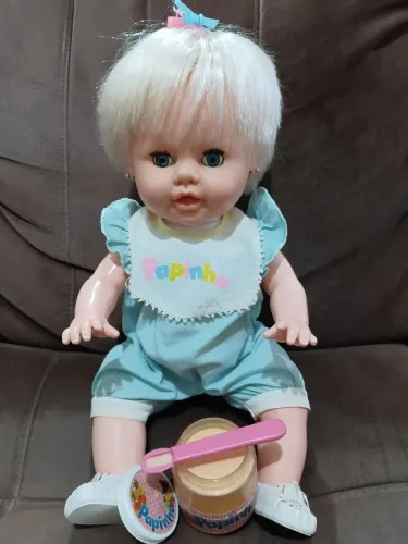Vendo boneca Papinha da Estrela , anos 90 .Acompanham potinho de Papinha e colherzinha
