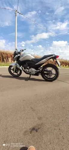 Vendo cb 300