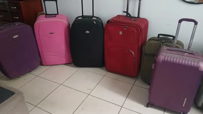 Malas 10.e 23 kg em promoção de 50 ate 100 cada