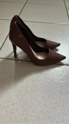 vende-se scarpin sapatinho de luxo