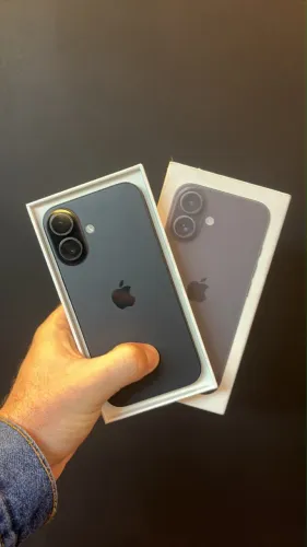 iPhone 16 - LACRADO