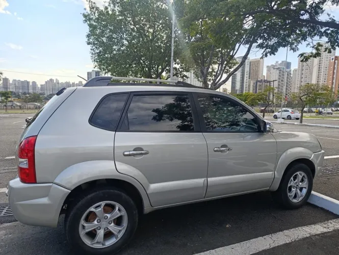 Hyundai Tucson 2.0 16V Mec. 2011