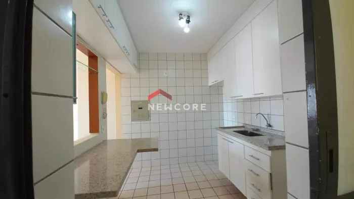 Apartamento em Rua Sebastião Pregnolato - Jardim Auri Verde - Bauru/SP