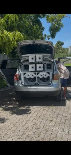 Estrutura completa, ferrada, com base para 4 cornetas !!!