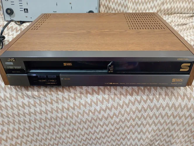 Raridade poucos a venda no Brasil super VHS JVC HR-S 8000 U