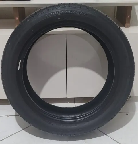 Peneu BRIDGESTONE - 215/50 R17 91V