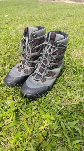 Bota Oakley Única no Brasil