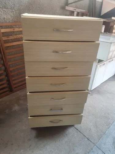 Cômoda de MDF com 7 Gavetas