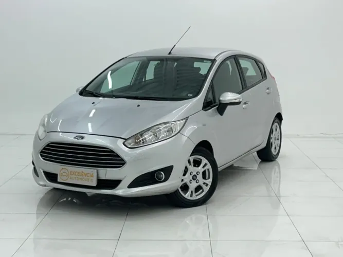 Ford Fiesta 1.6 SE Hatch 16V Flex 4P Powershift 2015