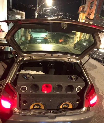 SOM AUTOMOTIVO
