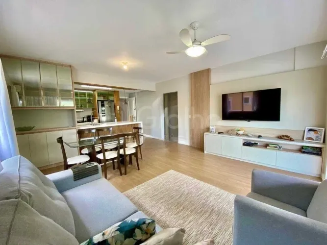 Apartamento para Venda em Florianópolis, Jurerê, 3 dormitórios, 1 suíte, 2 banheiros, 1 va