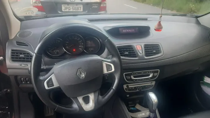 Renault Fluence Sed. Dynamique 2.0 16V Flex Aut. 2013