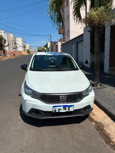 Fiat Argo 1.0 6V Flex. 2024