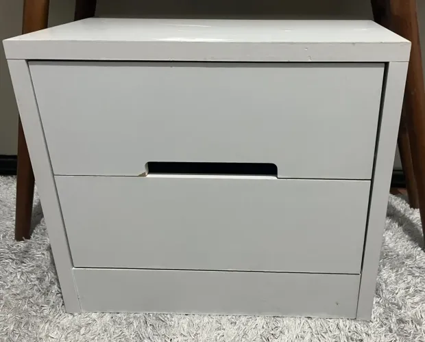 Gaveteiro de madeira