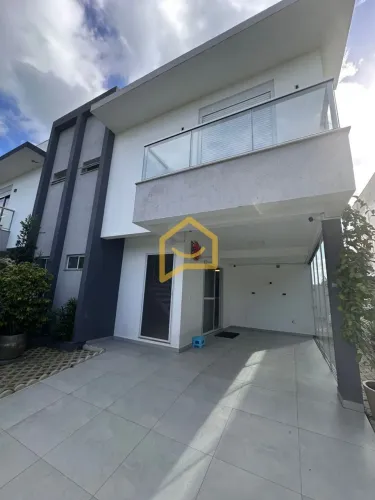 Casa 3 Dormitórios Mobiliada para Alugar no Portal do Ribeirão - Florianópolis
