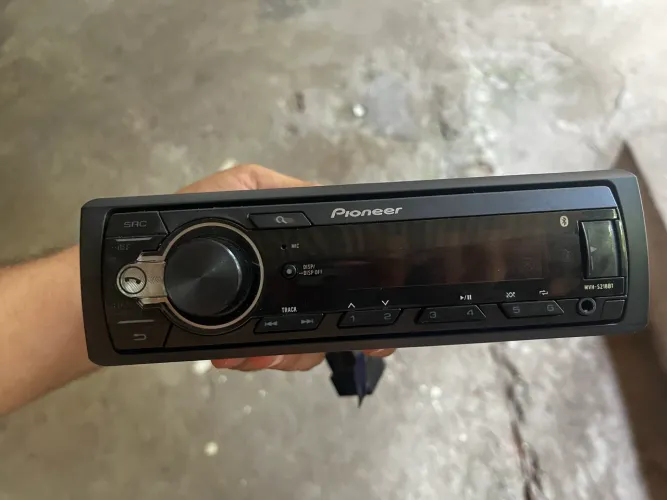 VENDO- RADIO PIONNER BLUETOOTH MVH S218bt