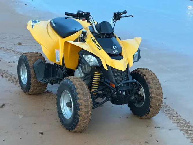 2 quadriciclos DS 250 ( can-am) automático + carretinha
