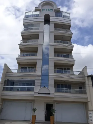Imóvel para aluguel possui 120 metros quadrados com 3 quartos em Centro - Navegantes - SC
