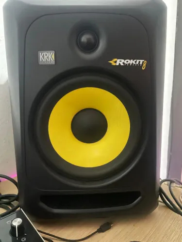 Caixa de som KRK-8
