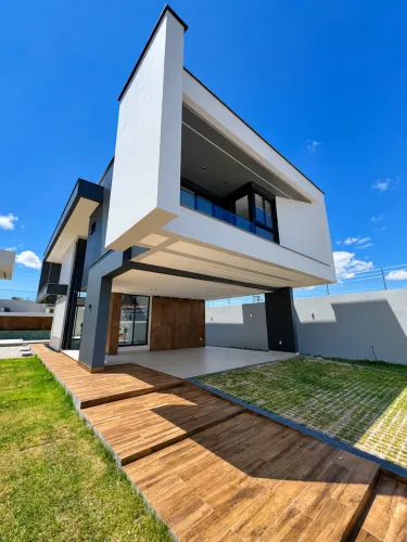 Casa a venda no bairro Canarinho