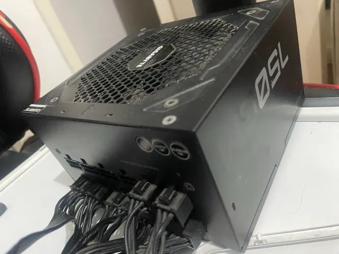 Fonte Gigabyte 750w 80Plus Gold Full Modular