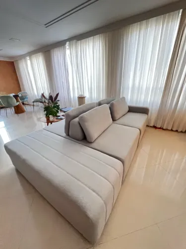 Sofá ilha linho cinza