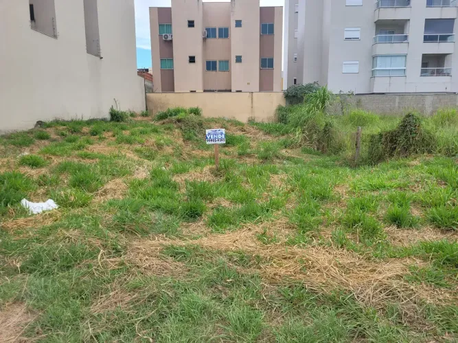 Lote para construção de prédio no Bairro  Guanabara