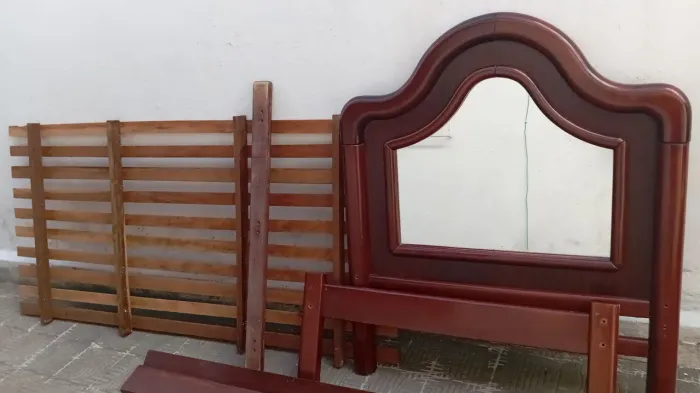 VENDO CAMA SOLTEIRO 