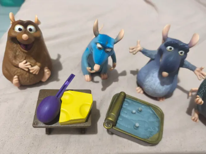 Bonecos raros Ratatouille originais pixar