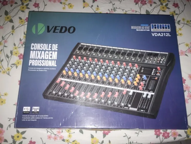 Mesa de som Vedo