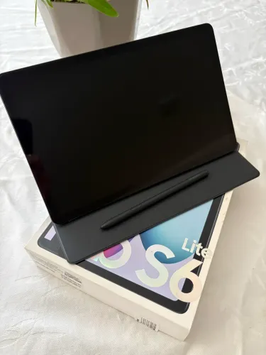 Tablet Samsung sem detalhes 
