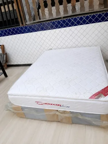 Cama box com Colchão Queen orthocrin,pillowtop,sem uso Aceito cartão e entrego!