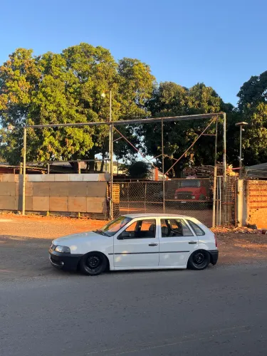 Volkswagen Gol Geração III Plus 1.0 MI 16V Gasolina Mec. 4P 2004