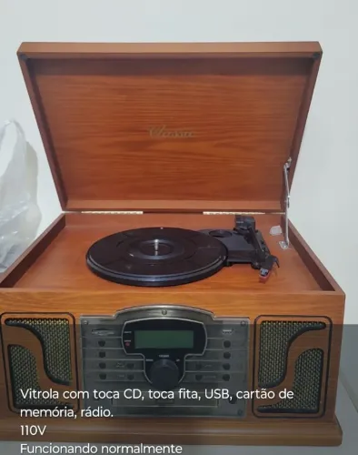 Vitrola Retrô 6 em 1 - Vinil, CD, Fita, USB, Cartão de memória, Rádio | Funcionando