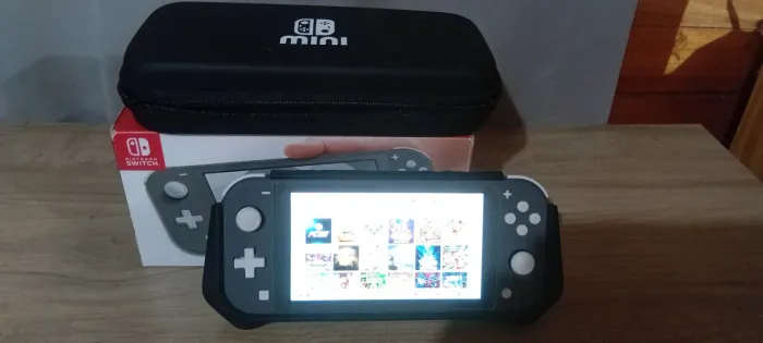 Nintendo Switch Lite Desbloqueado 256GB