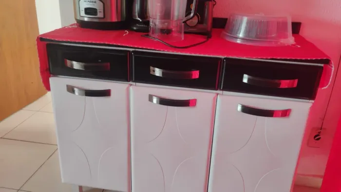 Armário semi novo balcão 