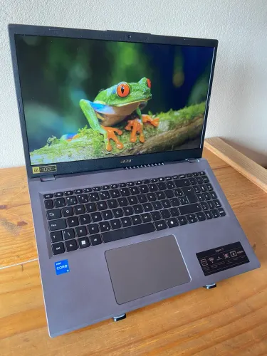 Notebook Acer i5 13ª Geração / UHD Graphics / 8GB RAM / 256GB SSD / Tela 15.6? FullHD