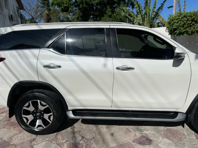 Toyota Hilux SW4 SRX Diamo. 4X4 2.8 TB DIE AUT 2019
