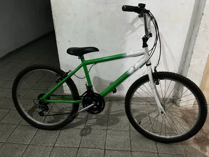Bike usada bem conservada