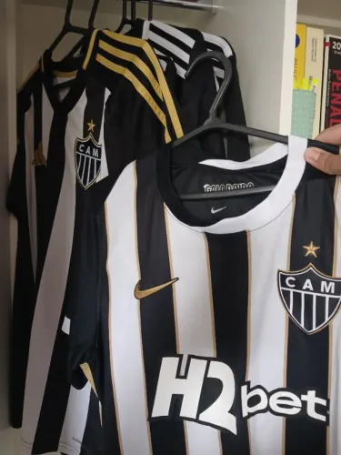6 Camisas do Galo