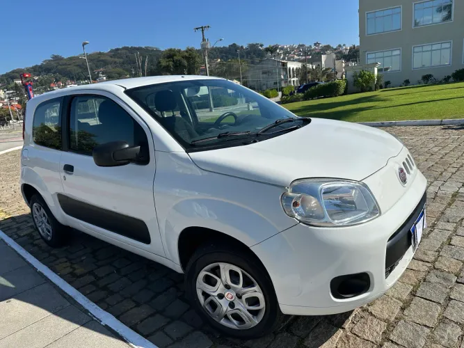 Fiat Uno Vivace 1.0 EVO Fire Flex 8V 3P 2014