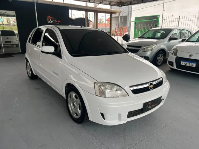 Chevrolet Corsa Hat. Premium 1.4 8V Econoflex 5P 2010